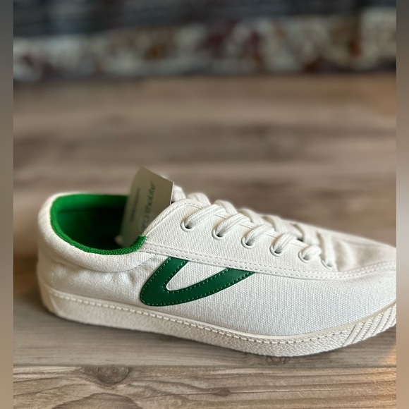 Tretorn Shoes - Tretorn ECO Ortholite Sneakers SZ 8 NWT